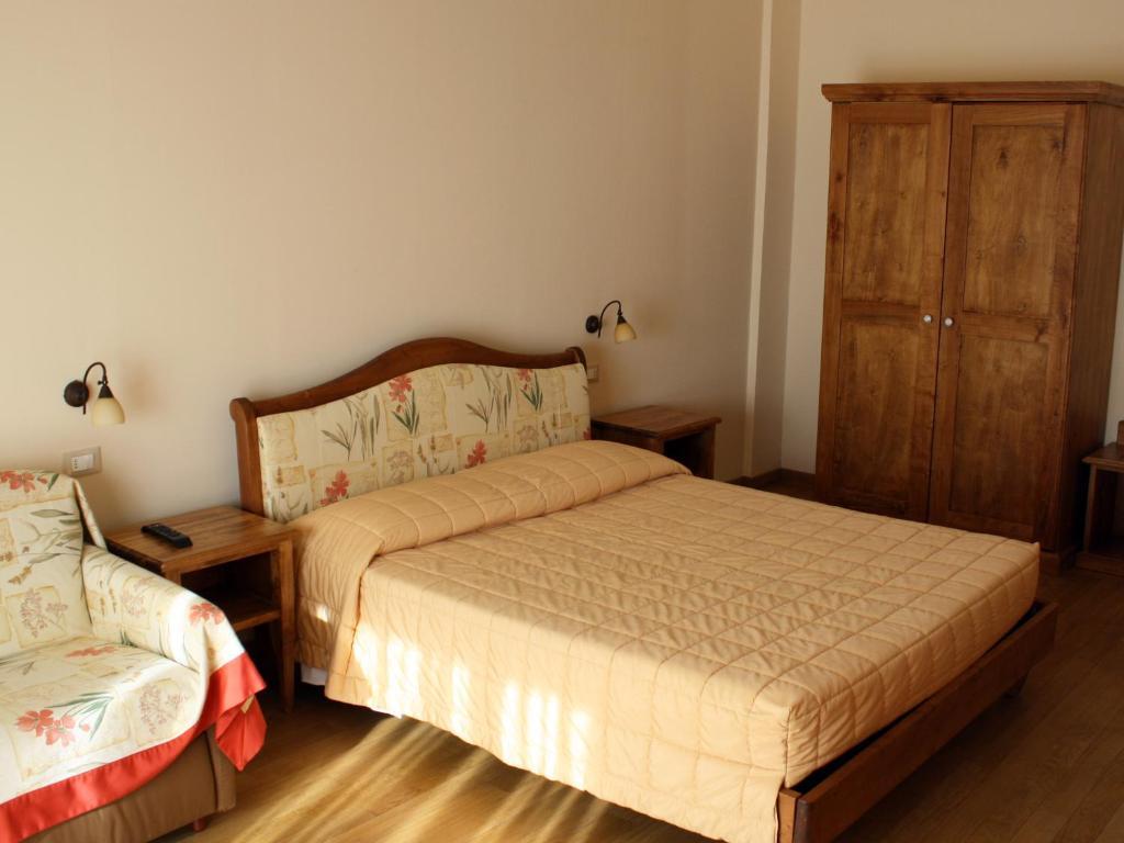 Cà Del Moro Resort Pontremoli Chambre photo