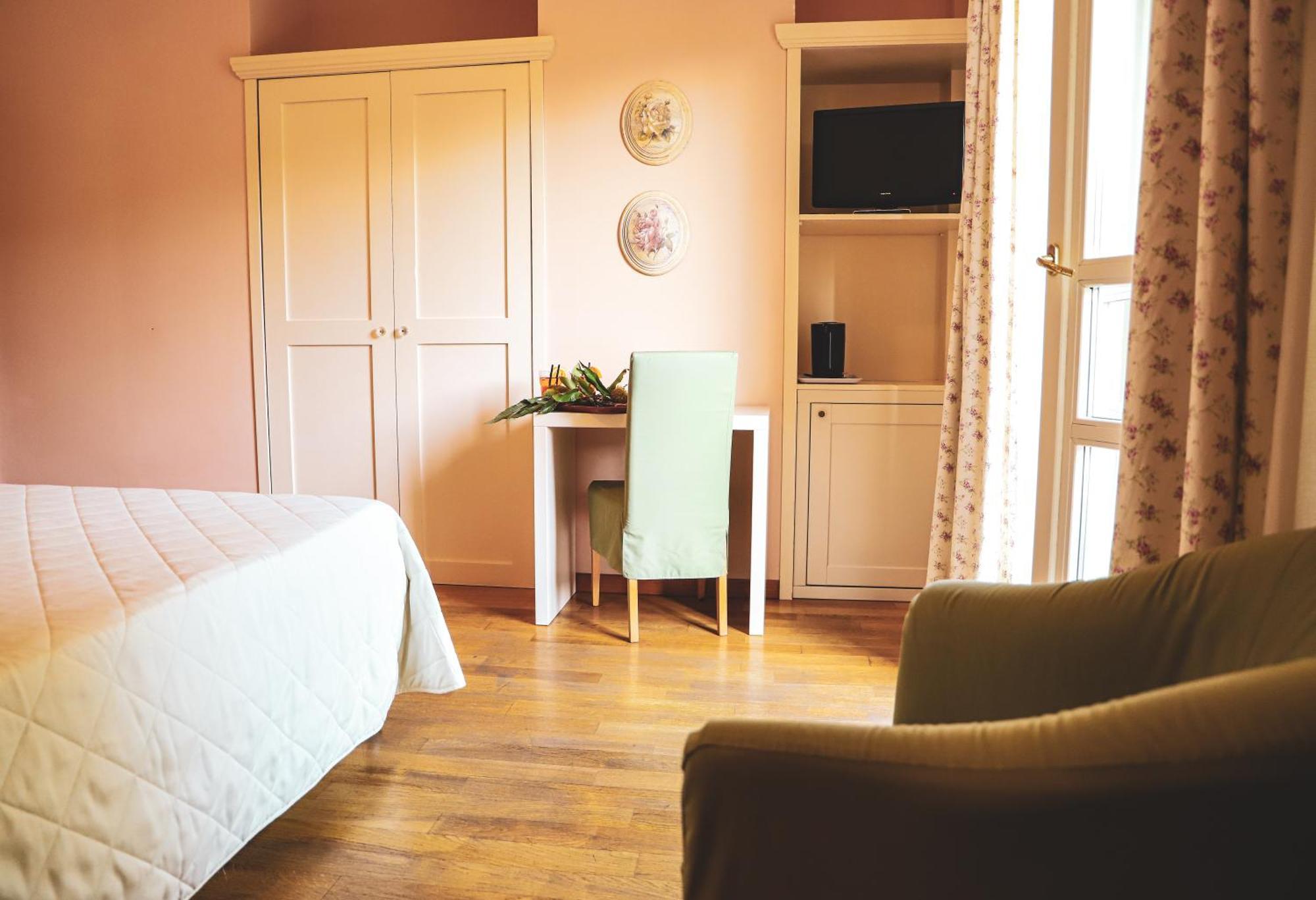 Cà Del Moro Resort Pontremoli Extérieur photo