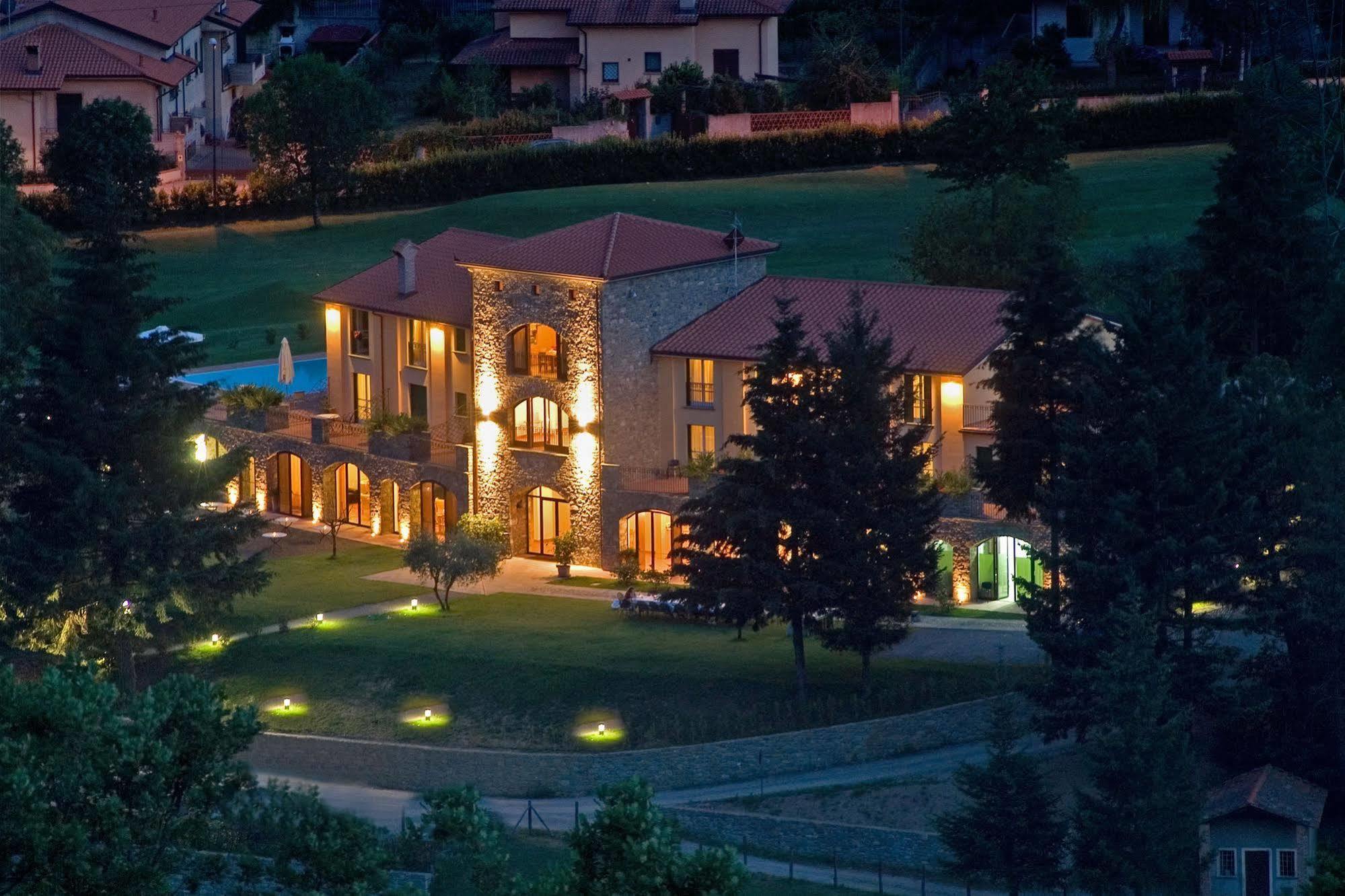 Cà Del Moro Resort Pontremoli Extérieur photo