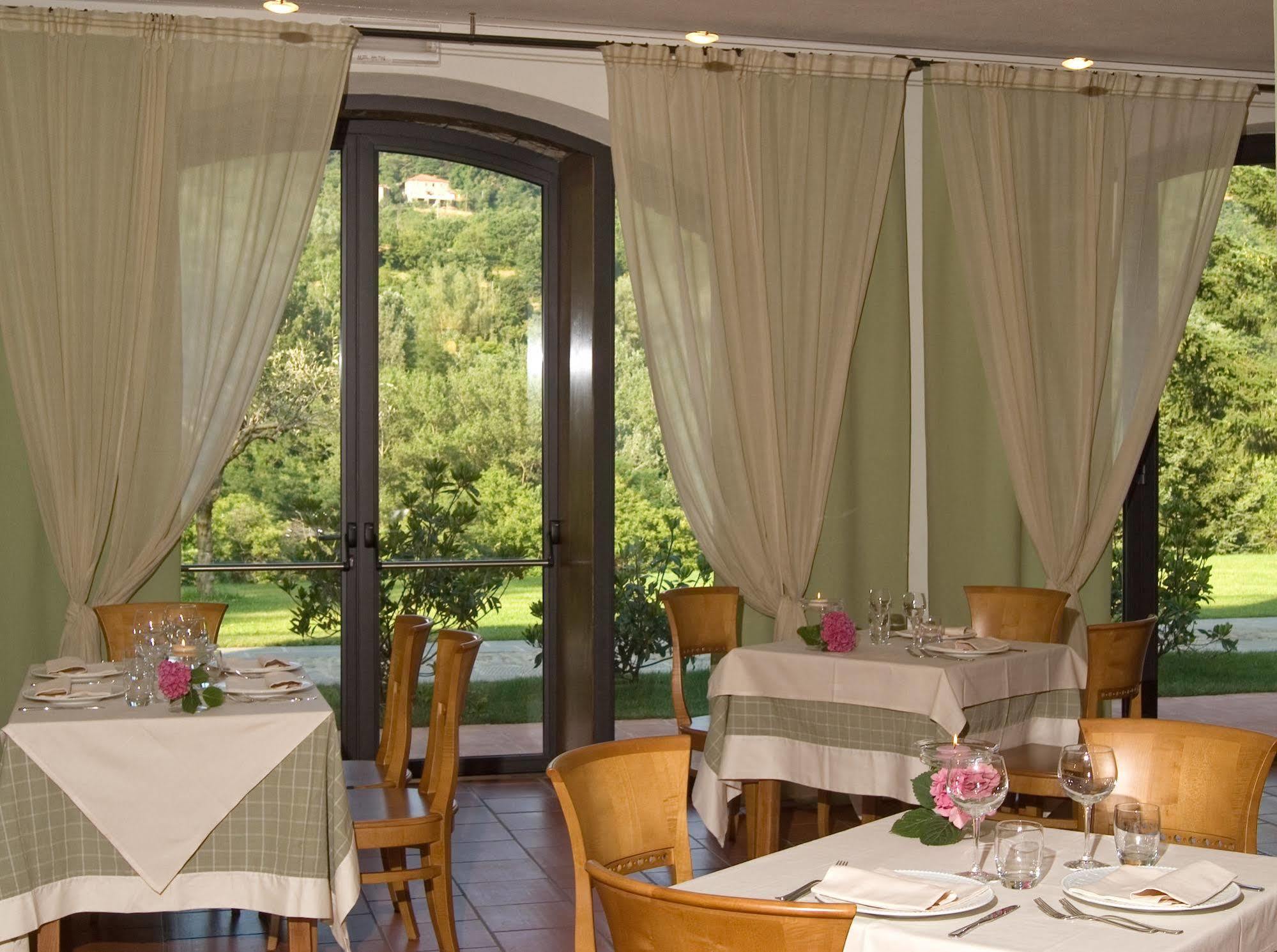 Cà Del Moro Resort Pontremoli Extérieur photo